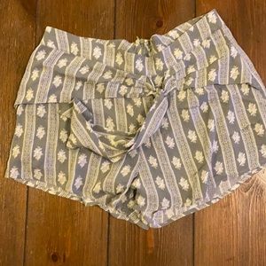 Sadie and Sage Flowy Shorts